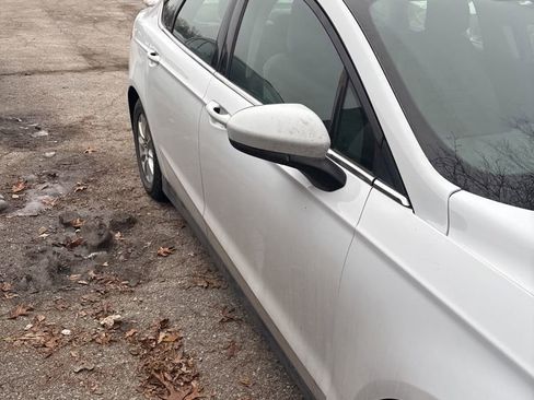 Used 2015 Ford Fusion S image 5