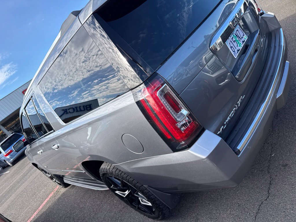 Used 2019 GMC Yukon XL Denali AWD/4WD image 5