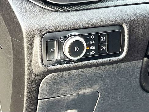 Used 2023 Ford Explorer ST-Line w/ Class IV Trailer Tow Package image 10