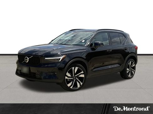 Used 2025 Volvo XC40 B5 Ultra w/ Protection Package Premier AWD/4WD image 1