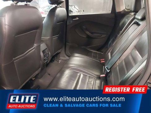 Used 2017 Ford Escape Titanium image 16