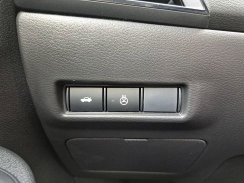 Used 2026 Nissan Sentra SV w/ SV Convenience Package FWD image 16