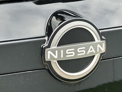 Used 2025 Nissan Pathfinder SL AWD/4WD image 15