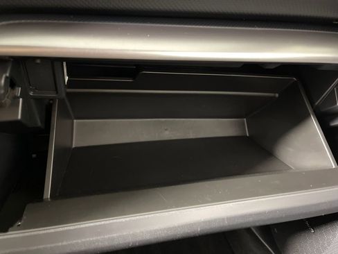 Used 2024 Subaru Forester Premium image 27