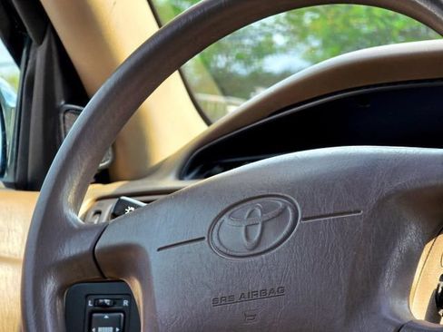Used 2000 Toyota Camry LE FWD image 13