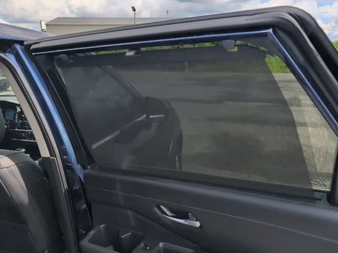 Used 2024 Nissan Pathfinder SL AWD/4WD image 31