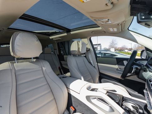 New 2026 Mercedes-Benz GLS 450 4MATIC image 24