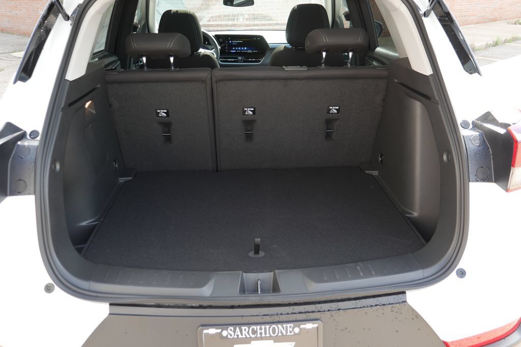 New 2026 Chevrolet TrailBlazer LT w/ Midnight Edition AWD/4WD image 7