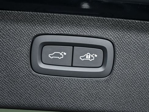 Used 2026 Volvo XC90 B6 Plus w/ Protection Package Premier image 34