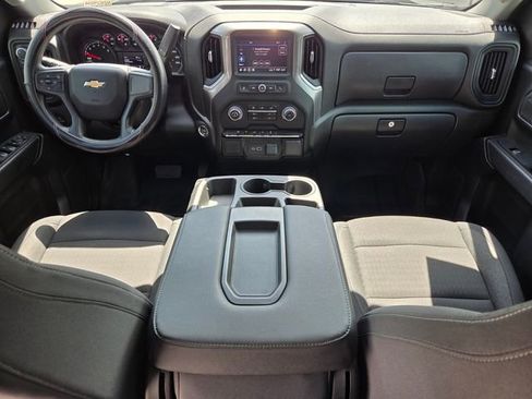 Used 2024 Chevrolet Silverado 1500 Custom image 17