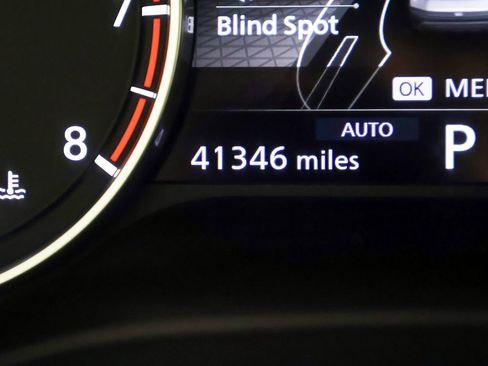 Used 2023 Nissan Rogue SV AWD/4WD image 33