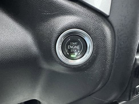 Used 2020 Chevrolet Silverado 1500 LT Trail Boss image 39