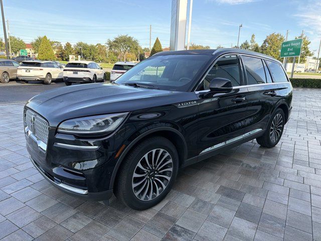 Used 2023 Lincoln Aviator Reserve w/ Equipment Group 201A RWD image 6