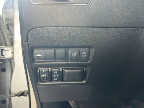 Used 2019 Nissan Armada SL w/ Premium Package AWD/4WD image 21