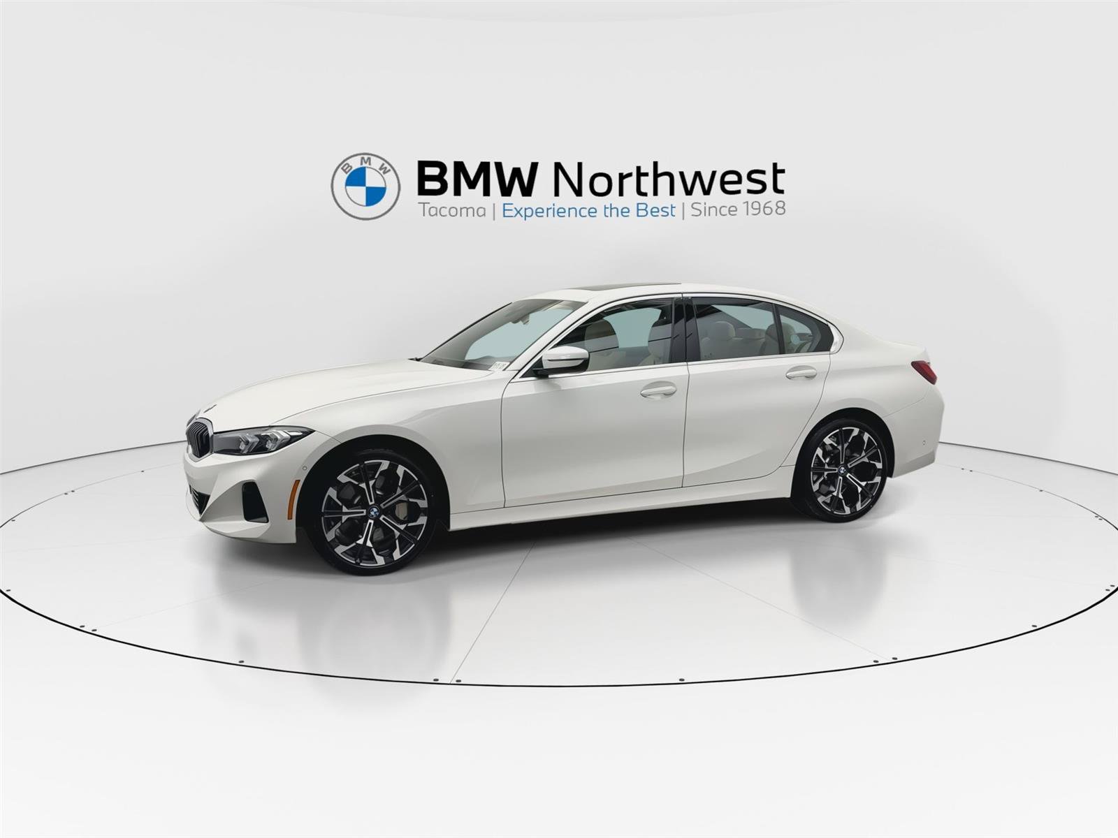 Used 2026 BMW 330i xDrive Sedan w/ Parking Assistance Package AWD/4WD image 10