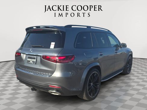 Used 2025 Mercedes-Benz GLS 580 4MATIC image 5