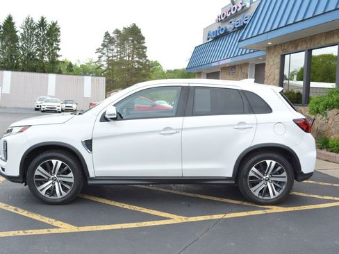 Used 2020 Mitsubishi Outlander Sport AWD image 5