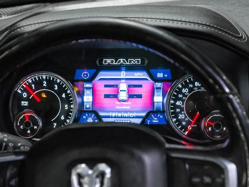 Used 2019 RAM 1500 Laramie w/ Off Road Group image 19