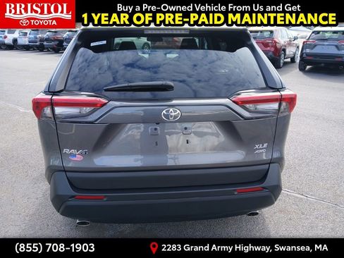 Used 2021 Toyota RAV4 XLE w/ Convenience Package image 6
