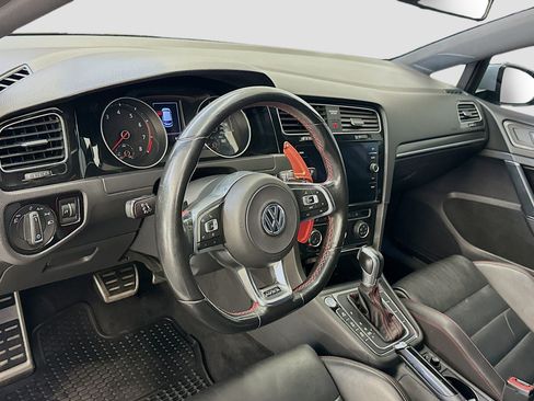 Used 2019 Volkswagen GTI SE FWD image 18