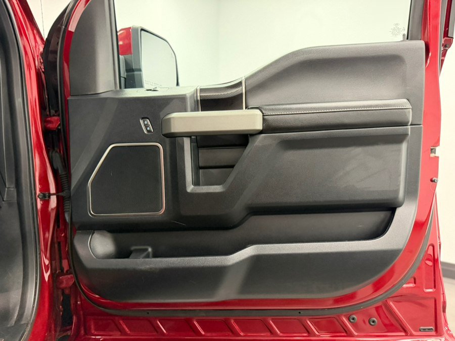 Used 2018 Ford F150 Raptor w/ Equipment Group 802A Luxury AWD/4WD image 32