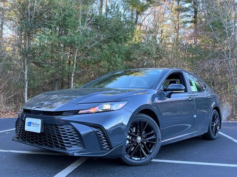 New 2026 Toyota Camry SE w/ Convenience Package image 1