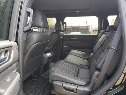 Certified 2025 Nissan Armada PRO-4X w/ Pro-4X Premium Package AWD/4WD image 15