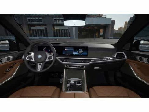 Used 2026 BMW X5 sDrive40i w/ M Sport Package RWD image 10