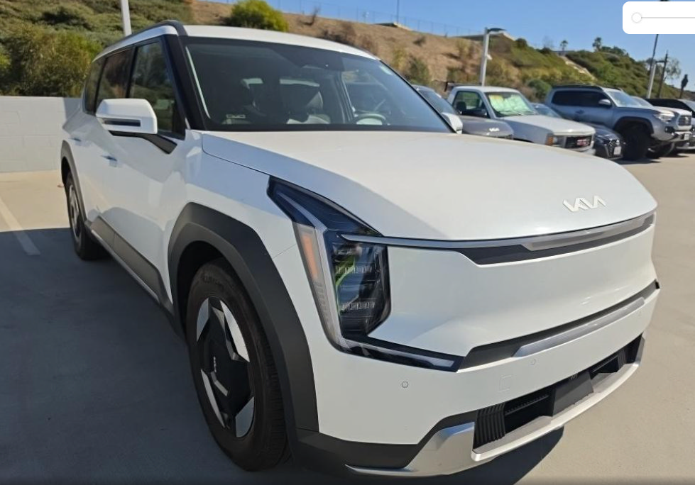 Used 2024 Kia EV9 Wind AWD/4WD image 5