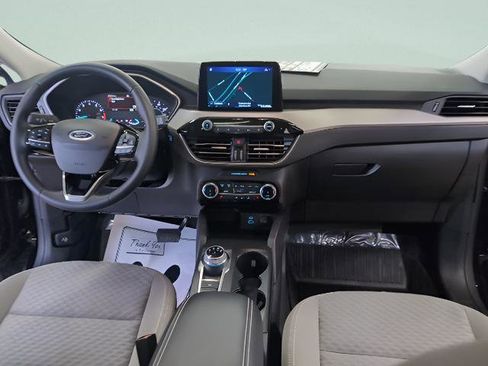 Used 2022 Ford Escape SE w/ SE Sport Appearance Package image 21