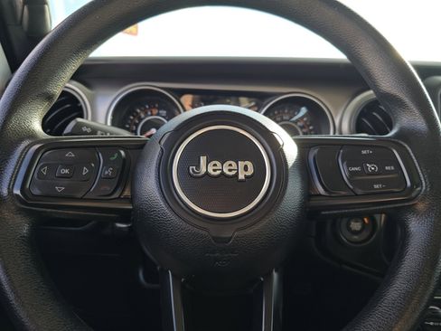 Used 2021 Jeep Wrangler Unlimited Sport image 29