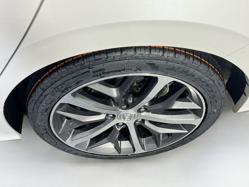 Used 2022 Honda Civic Touring image 31