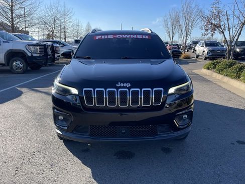 Used 2021 Jeep Cherokee Latitude Lux w/ Mopar Interior Package image 2