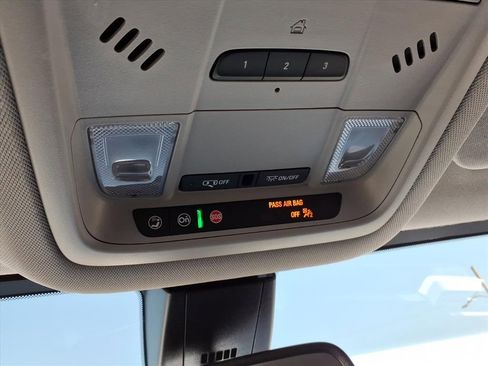 Used 2021 GMC Acadia SLT w/ Trailering Package image 31