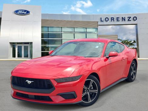Used 2025 Ford Mustang Coupe RWD image 1