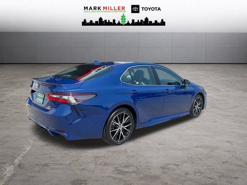 Certified 2024 Toyota Camry SE FWD image 6