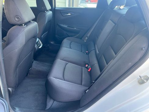 Used 2024 Chevrolet Malibu LT image 25