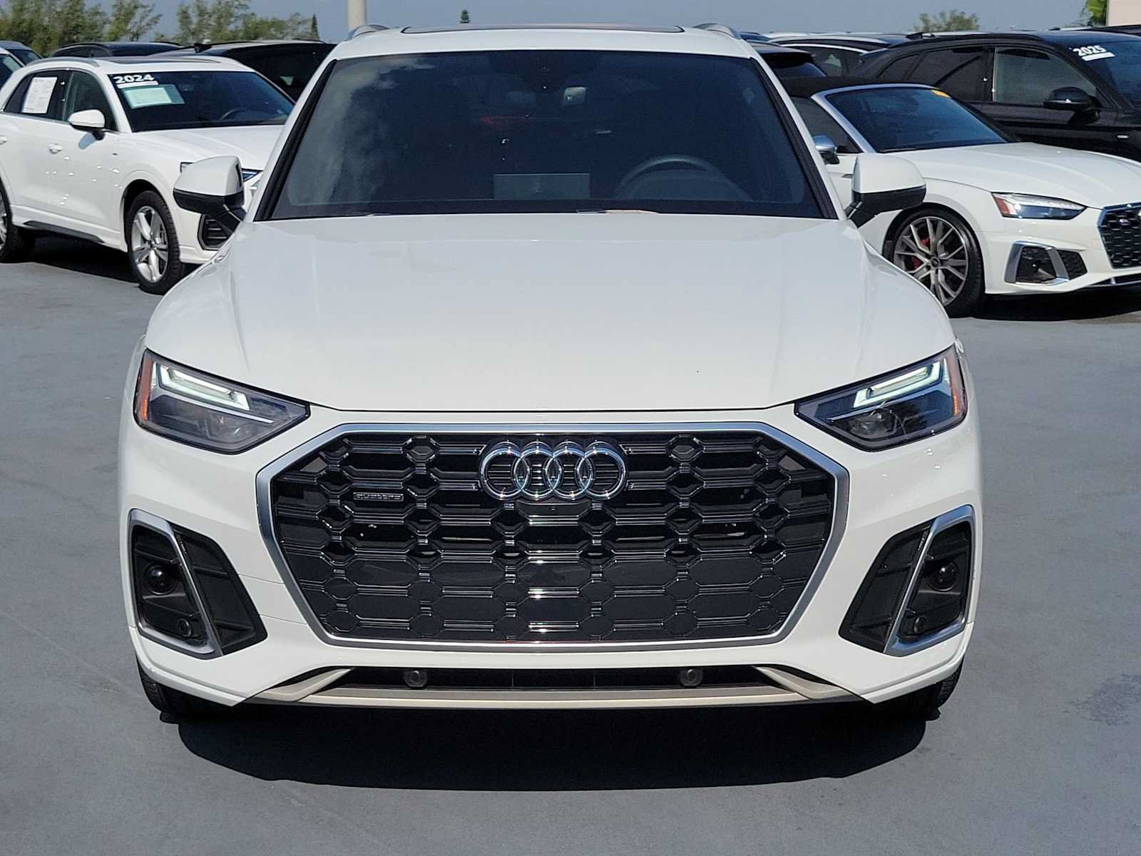 Certified 2023 Audi Q5 2.0T Premium Plus w/ Premium Plus Package AWD/4WD image 8