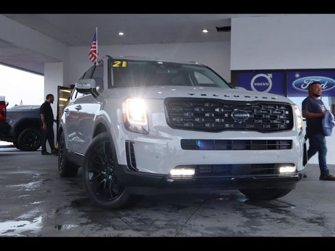 Used 2021 Kia Telluride SX w/ SX Prestige Package image 1