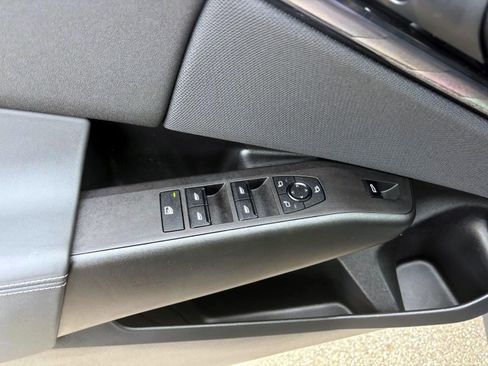 Used 2025 BMW X3 xDrive30i w/ Premium Package image 13