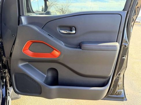 Used 2025 Nissan Frontier PRO-4X w/ Tow Package image 10