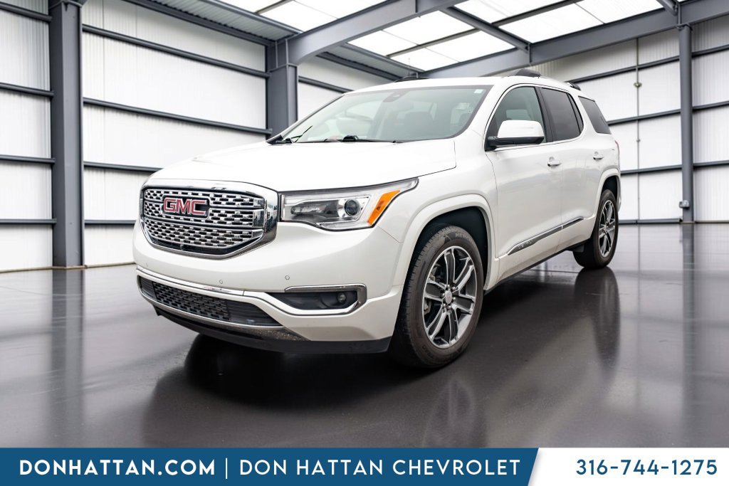 Used 2018 GMC Acadia Denali w/ Technology Package AWD/4WD image 32