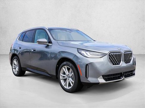 Certified 2025 BMW X3 xDrive30i w/ Convenience Package AWD/4WD image 3