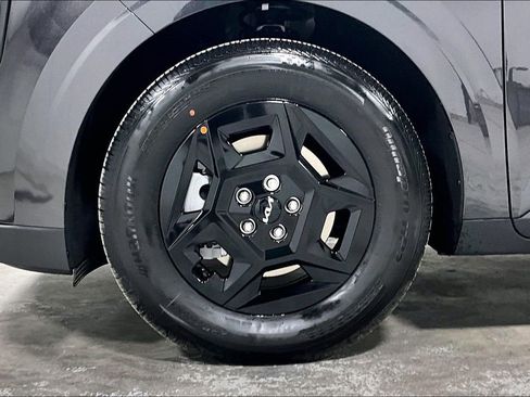 New 2026 Kia Carnival image 30