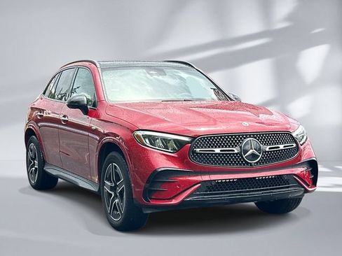 Certified 2025 Mercedes-Benz GLC 350e 4MATIC image 6