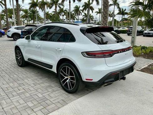 Used 2023 Porsche Macan AWD/4WD image 4