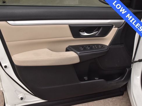 Used 2018 Honda CR-V LX image 33