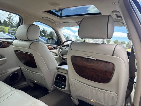 Used 2005 Jaguar XJ Vanden Plas RWD image 21