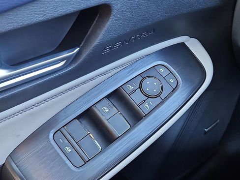 New 2026 Nissan Sentra SL image 8