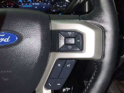 Used 2019 Ford F250 Lariat w/ Lariat Ultimate Package AWD/4WD image 25